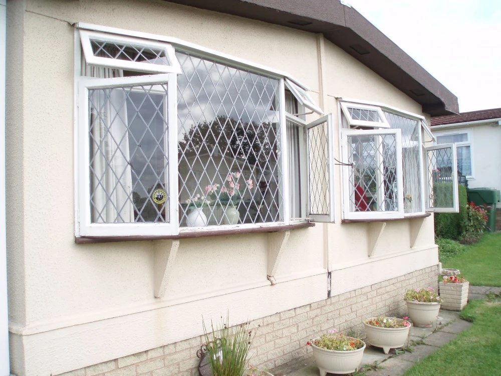 30 Year Old Ageing Omar Twin Park Home